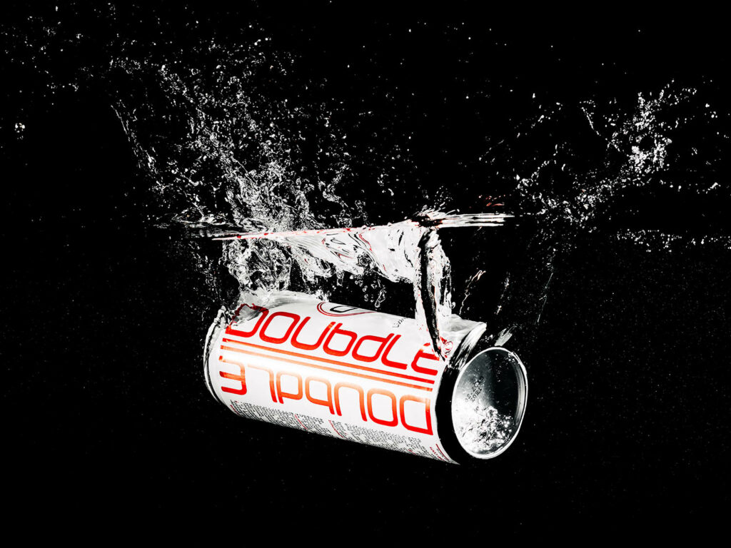 campagnebeeld Doubdle blik in water